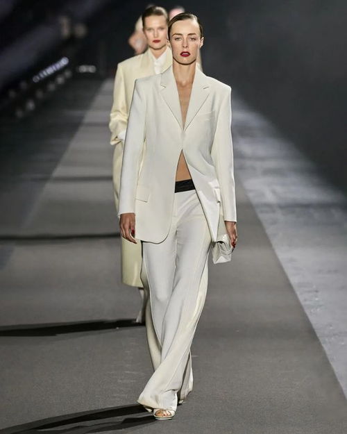 维多利亚·贝克汉姆时装品牌15年来首次实现盈利