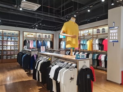 恭喜罗蒙新零售广西崇左江州万象汇店盛大开业，摄影器材见证美好瞬间